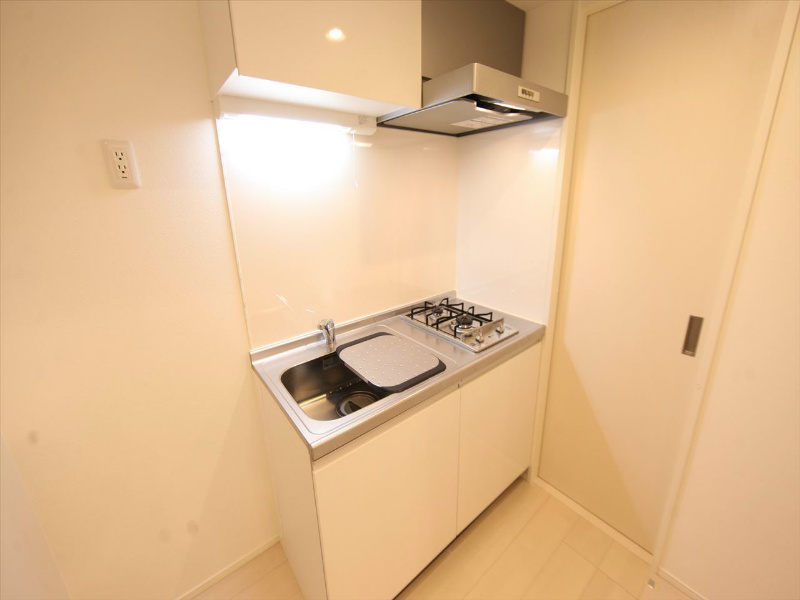 キッチン　システムキッチン（ガス2口コンロ付）