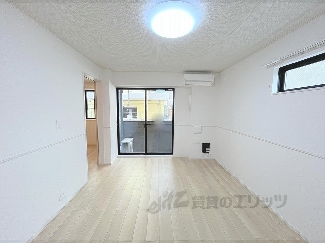 キッチン　ダイニング