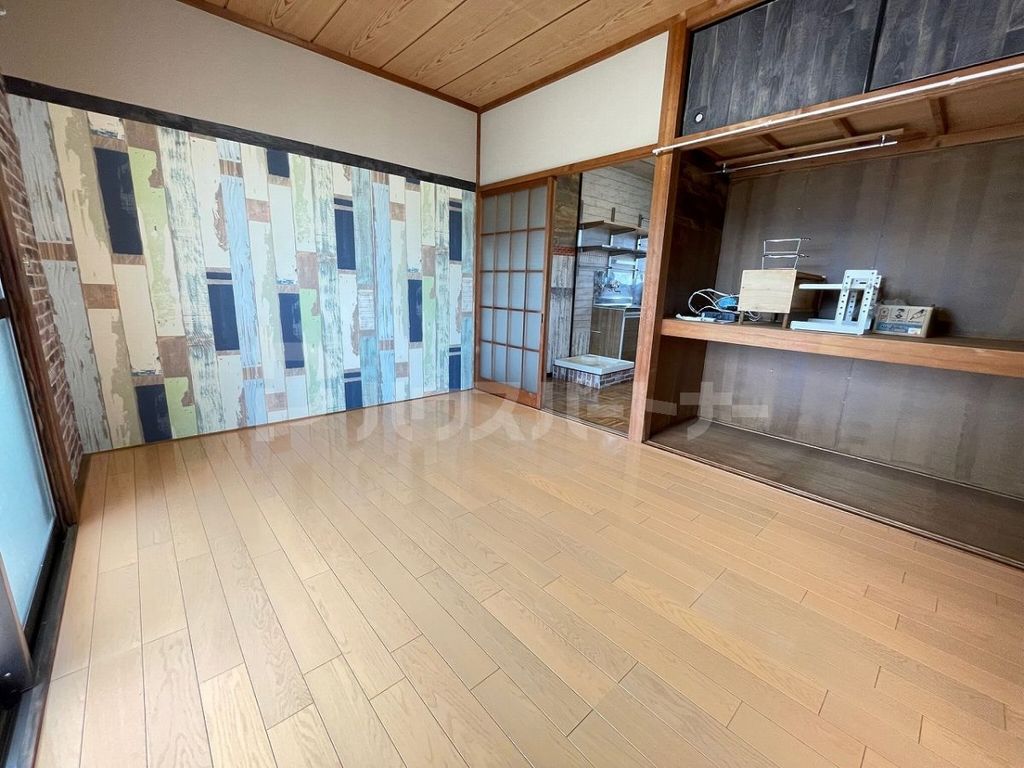 居室・リビング　エントランス