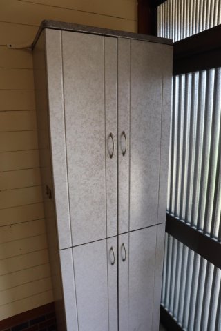 収納　玄関に靴の収納ボックスを設置しています。