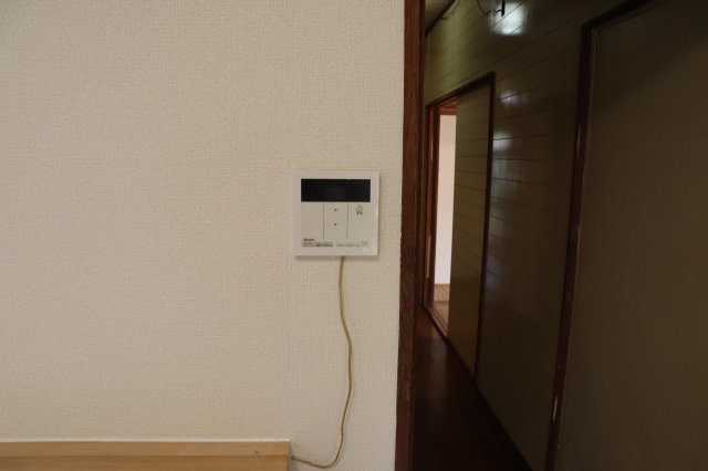 その他設備　給湯パネル。