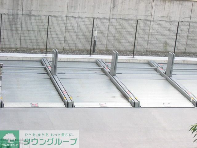 駐車場　2005年10月撮影