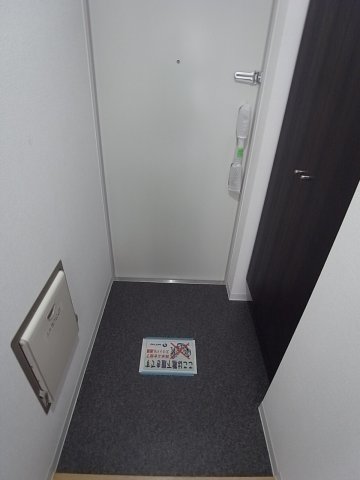 玄関　※参考写真