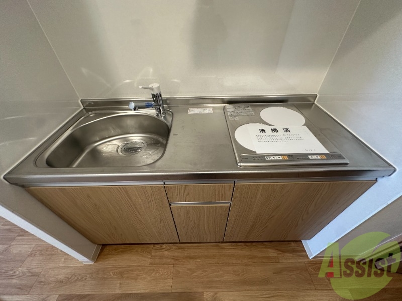 キッチン　２口ＩＨクッキングヒーター付きのキッチンです。