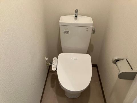 トイレ　シャワー付トイレ