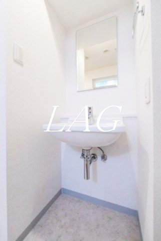 洗面設備　洗面台です。