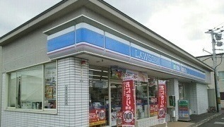 コンビニ　ローソン旭川新富店（コンビニ）まで450m