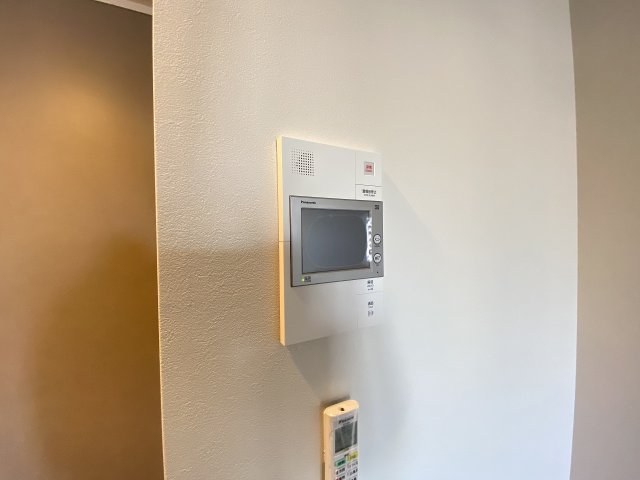 セキュリティ　モニター付きインターホンです