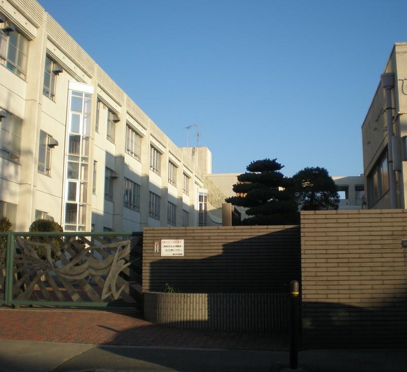 中学校　名古屋市立城山中学校（中学校）まで314m