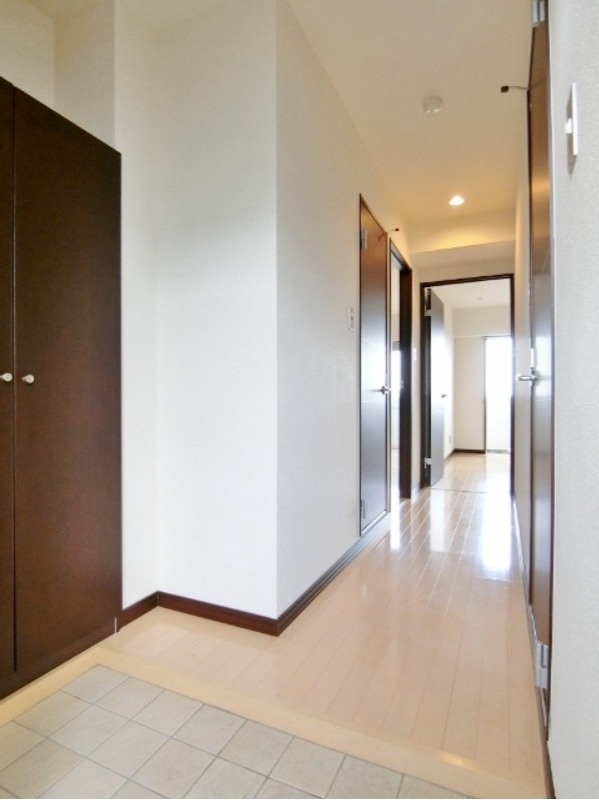 玄関　図面と現状に相違がある場合には現状を優先