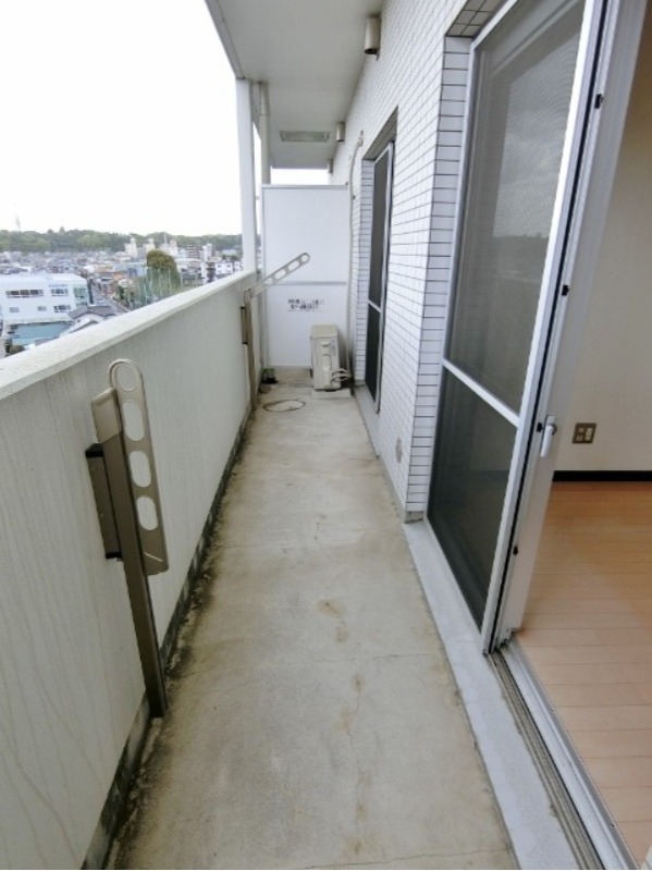 バルコニー　図面と現状に相違がある場合には現状を優先