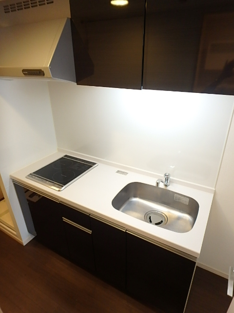 キッチン　キッチンまでも統一されたデザイン仕様。