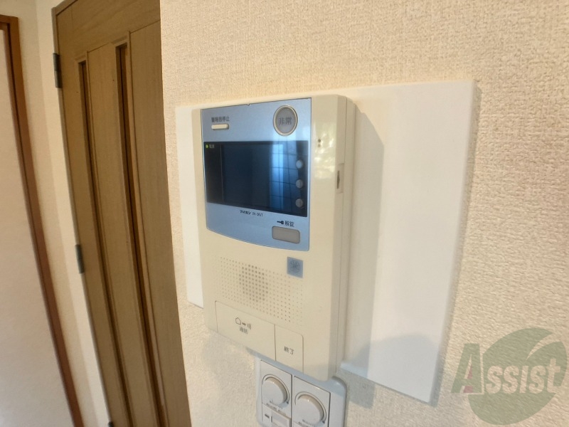 セキュリティ　インターホンで来客確認ができます。安心ですね。