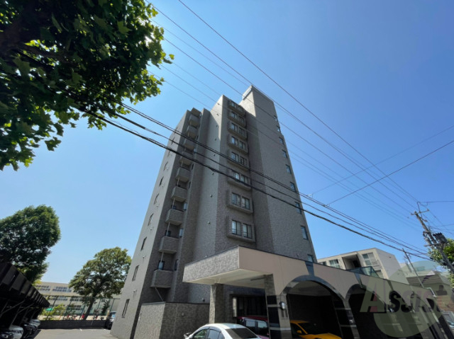 建物外観　札幌市北区北１９条西「オ・ドミール北１９条」