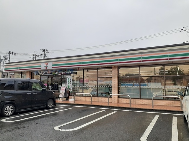 コンビニ　セブンイレブン（コンビニ）まで173m