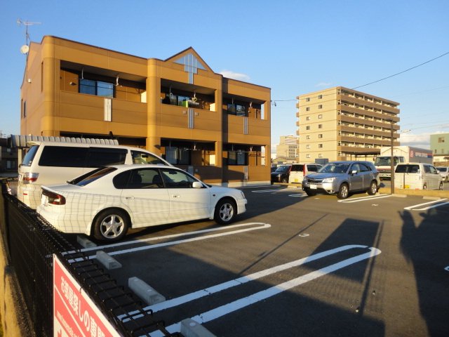 建物外観　外観写真（昼）