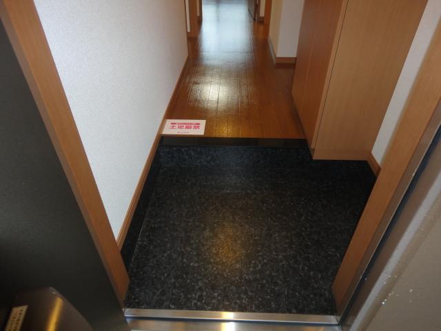 玄関　玄関