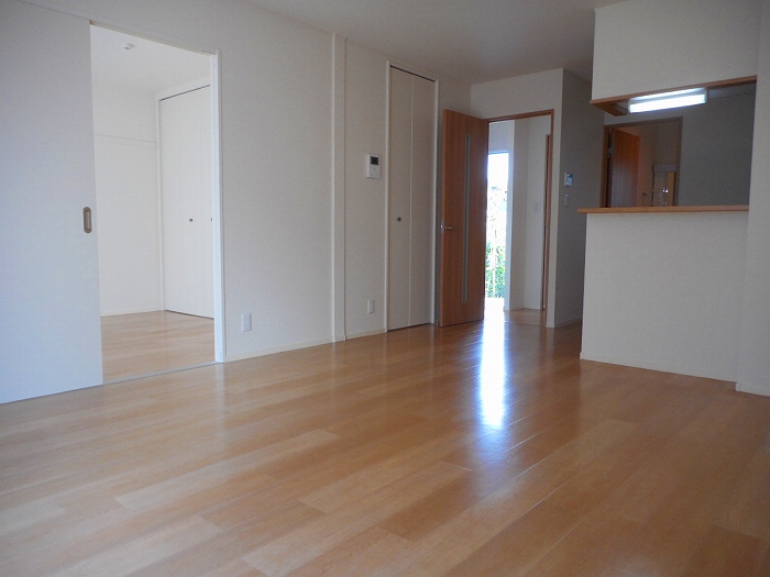 居室・リビング　同タイプ　別部屋写真