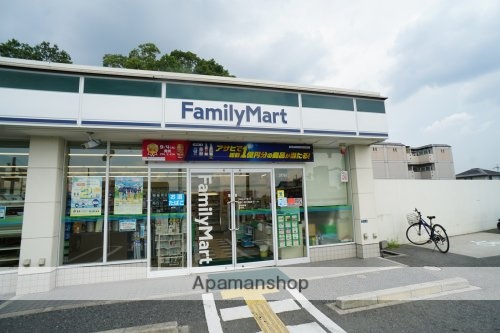 コンビニ　ファミリーマート　奈良二条大路店（コンビニ）まで676m