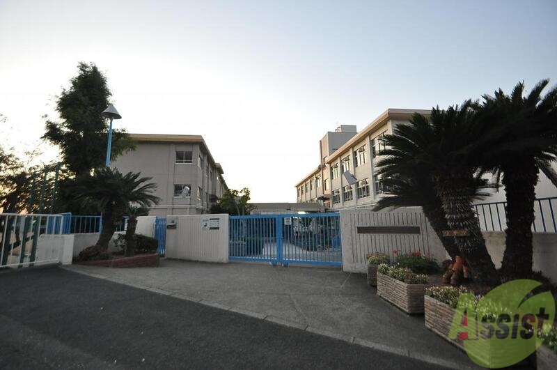 小学校　神戸市立塩屋北小学校（小学校）まで542m