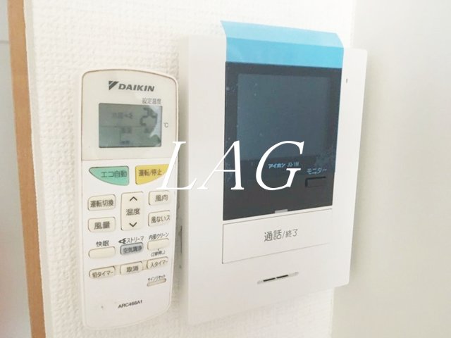 セキュリティ　モニターつきインターホンです。