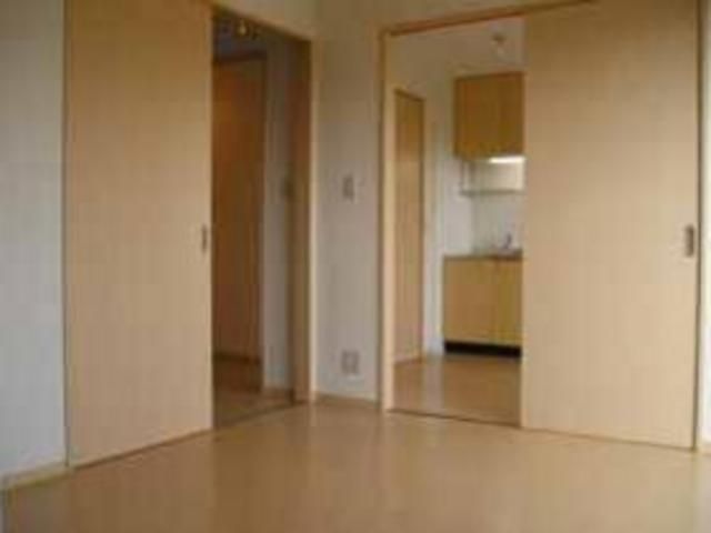 居室・リビング　★広々洋室☆