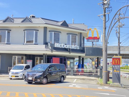 飲食店　マクドナルド（飲食店）まで282m