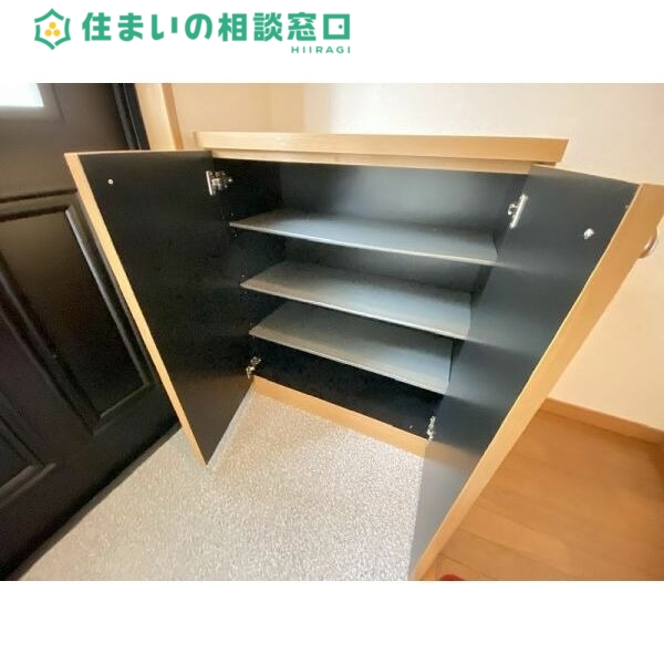 収納　同型