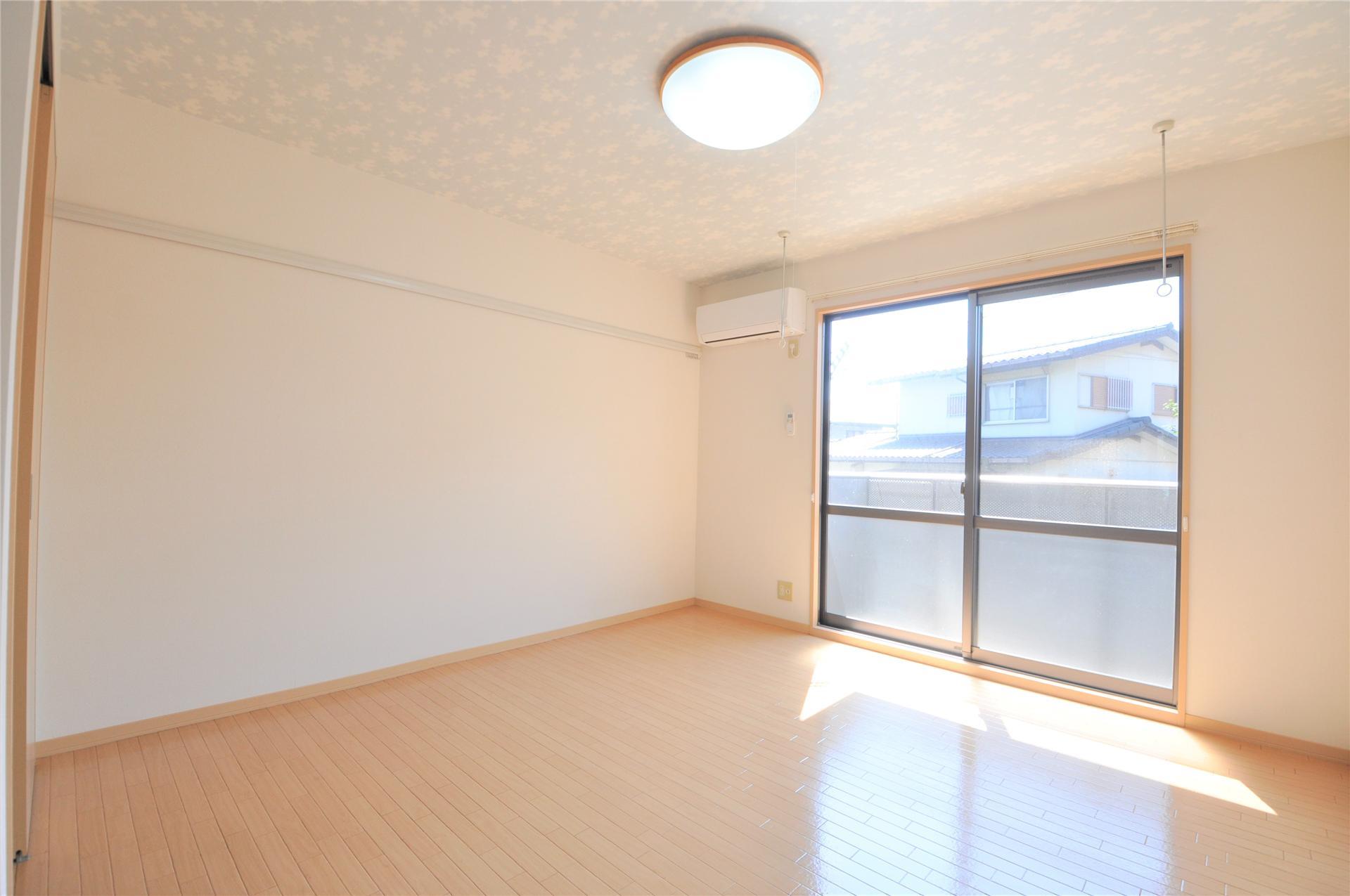 居室・リビング　※102参考写真