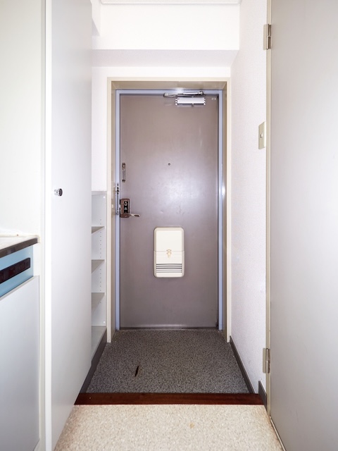 玄関　オープンシューズボックスあります