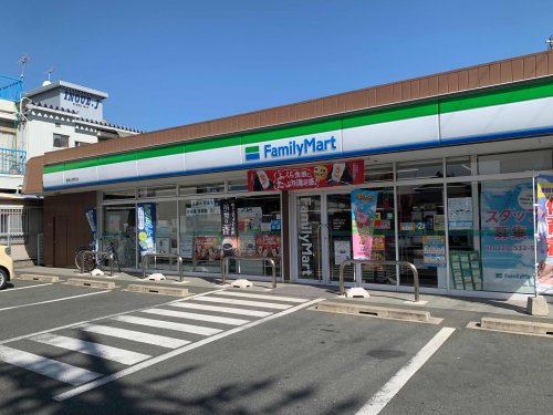 コンビニ　ファミリーマート 豊橋上野町店（コンビニ）まで479m