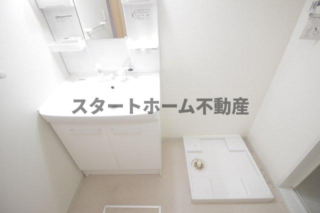 洗面設備　脱衣スペースもあります
