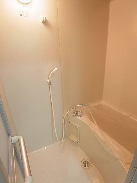 バス・シャワールーム　バスルーム