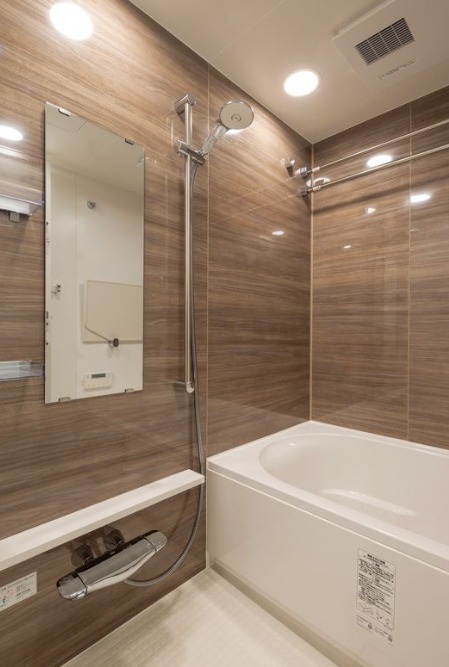 バス・シャワールーム