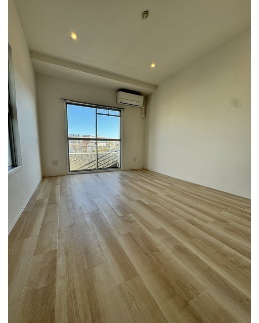 その他設備　室内エアコン付き♪