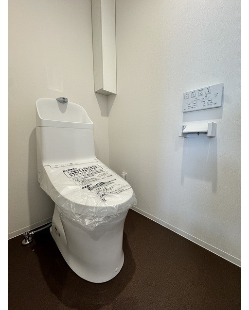 トイレ　嬉しい温水洗浄便座♪