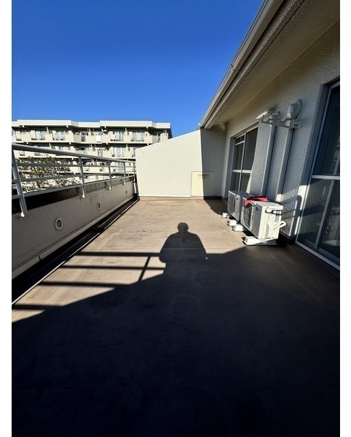 バルコニー　広々としたルーフバルコニー♪