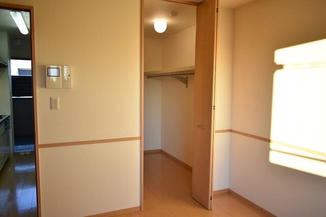 収納　ウォークインクローゼット