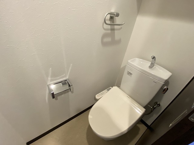 トイレ　ウォシュレットのピカピカトイレ