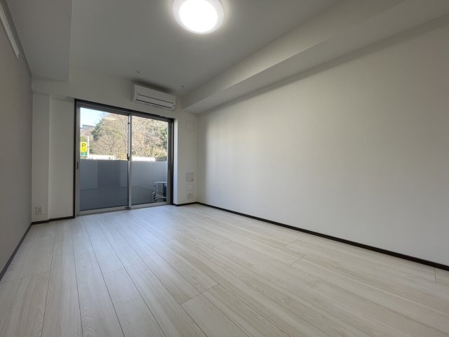 居室・リビング　※他部屋参考写真