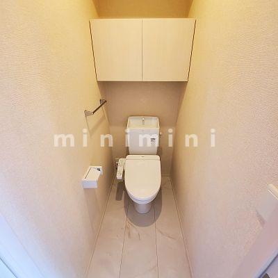 トイレ　※写真は別号室のものですので現状優先とさせていただきます