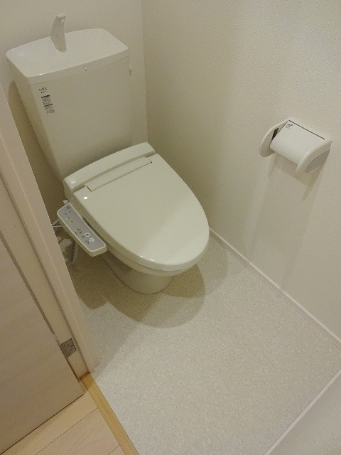 トイレ　★温水洗浄便座付きトイレ★