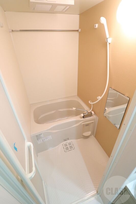 バス・シャワールーム　浴室乾燥機能付き