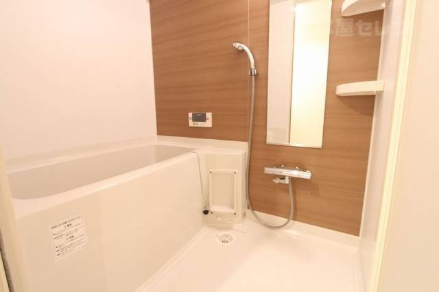 バス・シャワールーム　※５０３号室内装写真参照