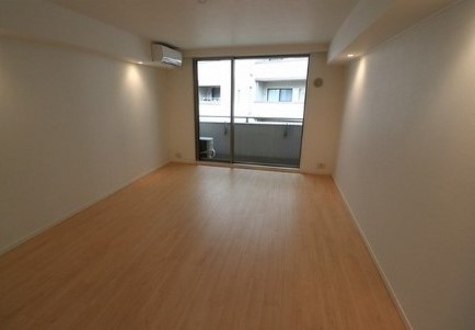 居室・リビング　居間※別部屋参考写真