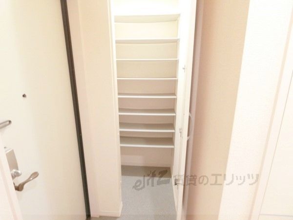 その他設備　下駄箱