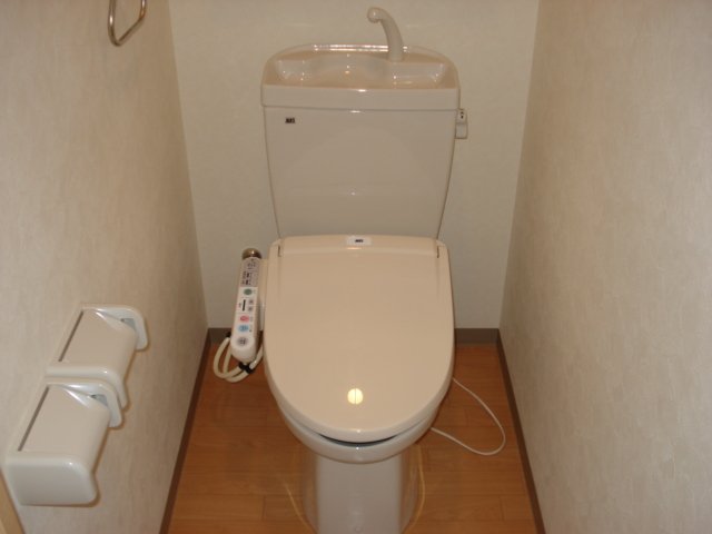 トイレ　シャワー付トイレ