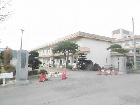 中学校　大玉村立大玉中学校（中学校）まで1100m