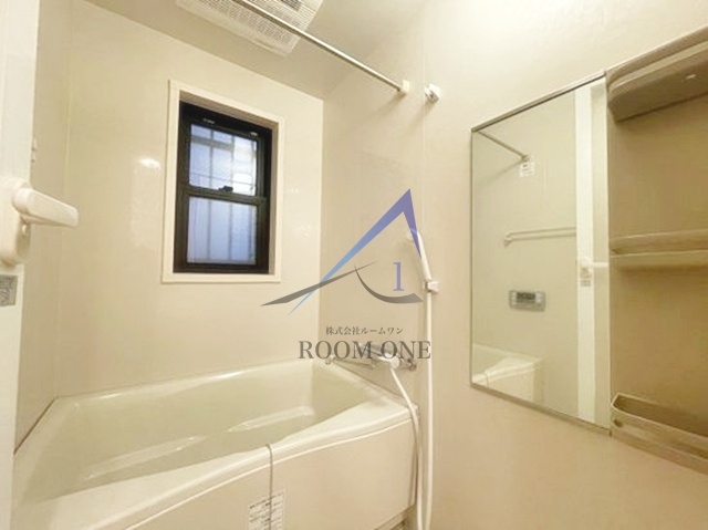 バス・シャワールーム　お風呂です。