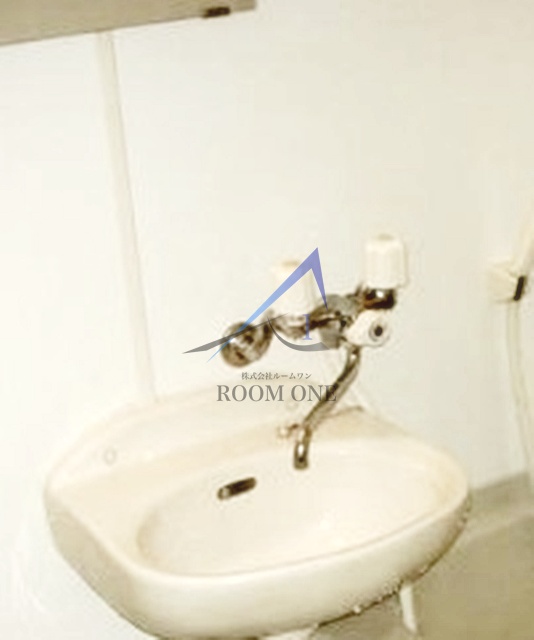 洗面設備　洗面台です。